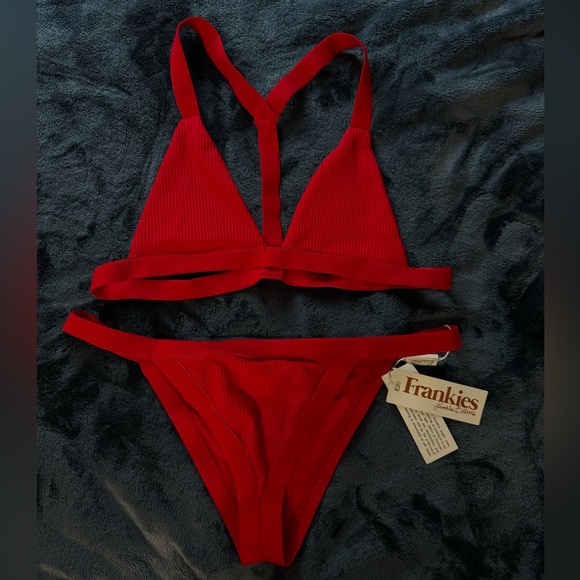 Frankie’s bikinis - Picture 3 of 6